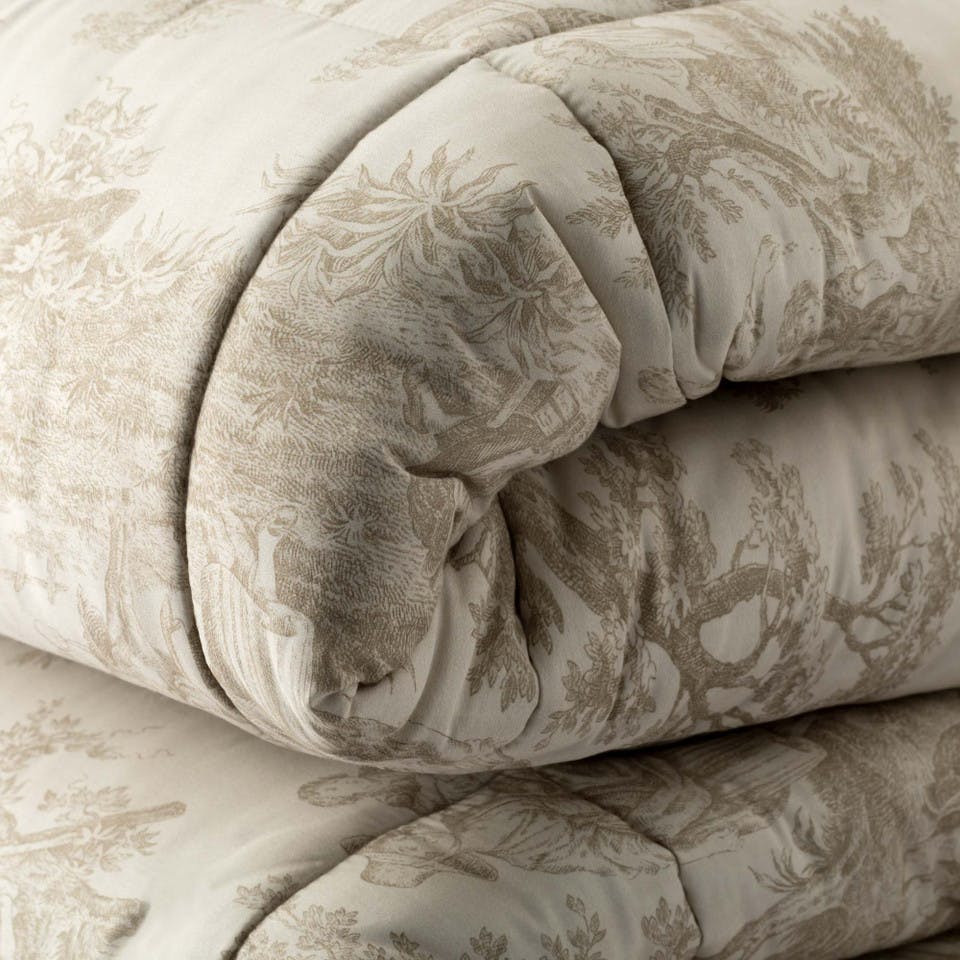 Trapunta In Raso Toile De Jouy Beige